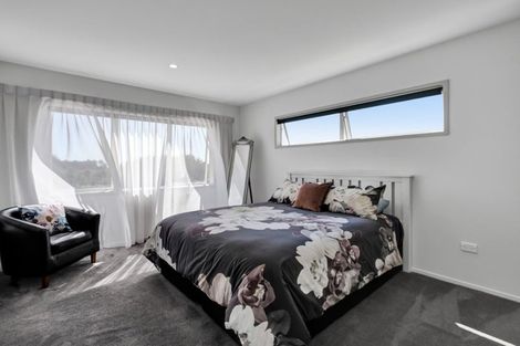 Photo of property in 5d Vardon Way, Waiwhakaiho, New Plymouth, 4312