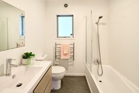 Photo of property in 3a Chester Road, Tawa, Wellington, 5028