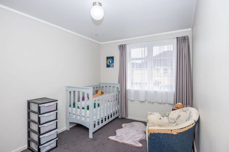 Photo of property in 14a Cliff View Drive, Green Bay, Auckland, 0604