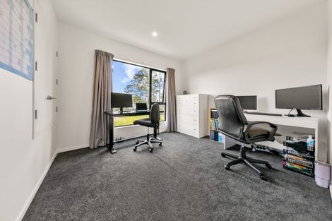 Photo of property in 44 Ara Mara Hua, Henderson, Auckland, 0612
