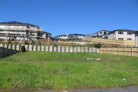 Photo of property in 6 Newbury Place, Schnapper Rock, Auckland, 0632