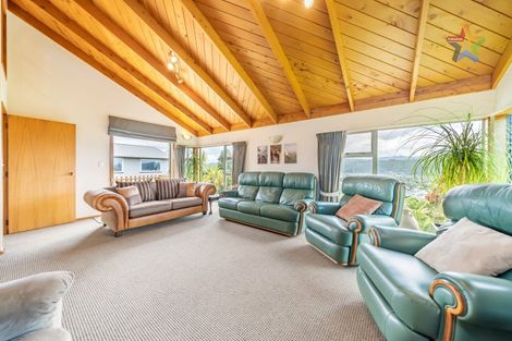 Photo of property in 81 Normandale Road, Normandale, Lower Hutt, 5010