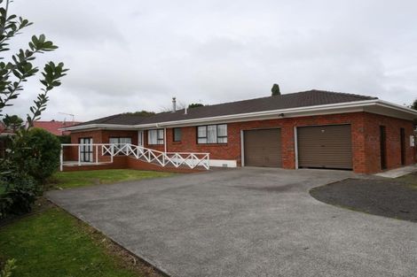 Photo of property in 31 Racecourse Road, Waiuku, 2123