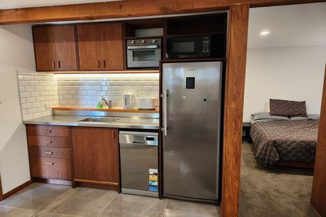 Photo of property in 34 Cannon Hill Crescent, Mount Pleasant, Christchurch, 8081