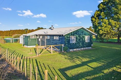 Photo of property in 10 Factory Road, Ballance, Pahiatua, 4983
