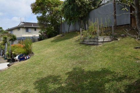 Photo of property in 68 Kohekohe Street, New Lynn, Auckland, 0600