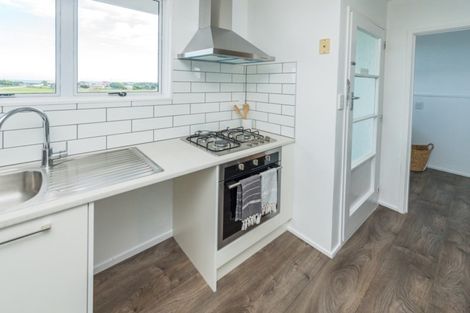 Photo of property in 56 Lee Street, Castlecliff, Whanganui, 4501