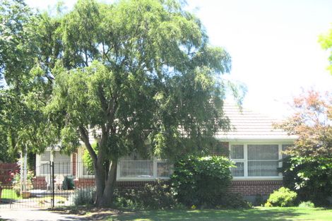 Photo of property in 8 Coronado Place, Broomfield, Christchurch, 8042