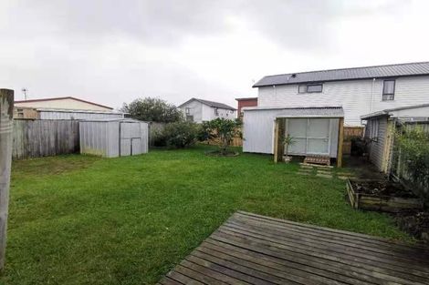 Photo of property in 112 Edgewater Drive, Pakuranga, Auckland, 2010
