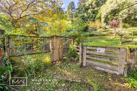 Photo of property in 23/25 Elmslie Road, Pinehaven, Upper Hutt, 5371
