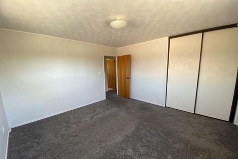 Photo of property in 40 Barbados Drive, Unsworth Heights, Auckland, 0632