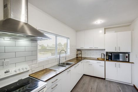 Photo of property in 35 Coventry Avenue, Tamatea, Napier, 4112