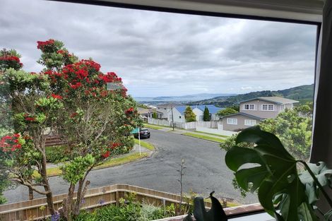 Photo of property in 1 Lindis Close, Kelson, Lower Hutt, 5010