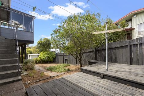 Photo of property in 39 Butterworth Drive, Glendene, Auckland, 0602