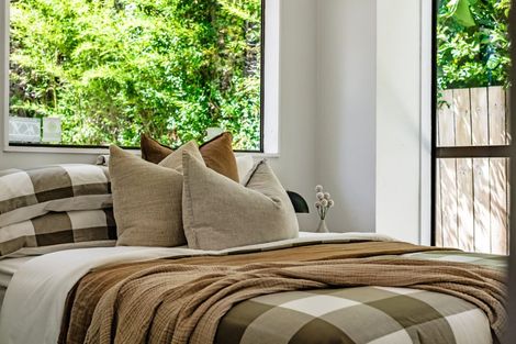 Photo of property in 40 Queen Mary Avenue, New Lynn, Auckland, 0600