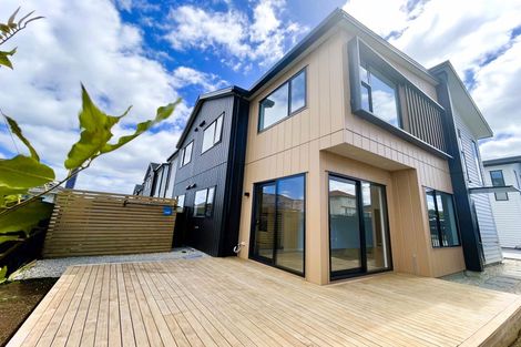 Photo of property in 7a Poto Street, Te Atatu South, Auckland, 0610