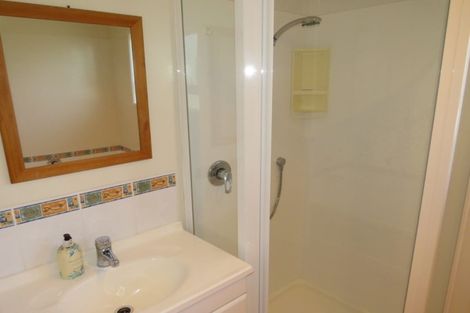 Photo of property in 3 Mayfair Close, Whitianga, 3510