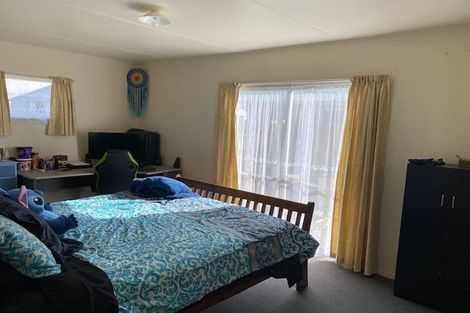Photo of property in 15 Ramsey Crescent, Flaxmere, Hastings, 4120