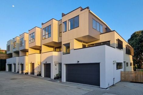 Photo of property in 7 Wai Court, Takapuna, Auckland, 0622