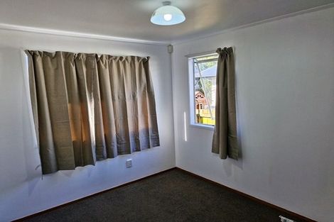 Photo of property in 6 Sabot Place, Massey, Auckland, 0614
