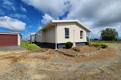 Photo of property in 15 Locket Road, Glenfield, Auckland, 0629