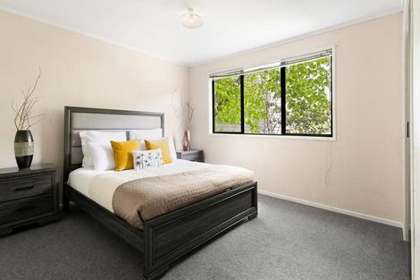 Photo of property in 111 Seymour Road, Sunnyvale, Auckland, 0612