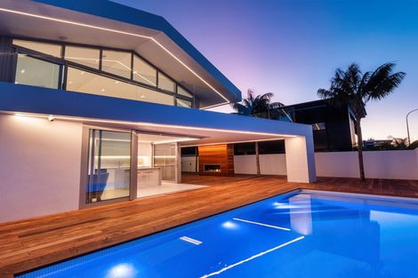 Photo of property in 88 Marine Parade, Mount Maunganui, 3116