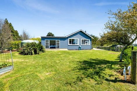 Photo of property in 1233 Egmont Road, Egmont Village, New Plymouth, 4372