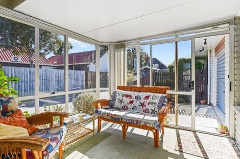 Photo of property in 40 Ambleside Drive, Burnside, Christchurch, 8053