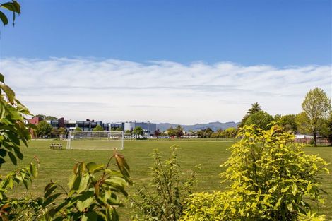 Photo of property in 18 Rembrandt Place, Burnside, Christchurch, 8053
