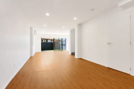 Photo of property in 8e Nedlands Place, Burswood, Auckland, 2013