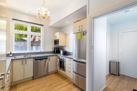 Photo of property in 136 North Avon Road, Richmond, Christchurch, 8013