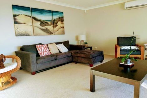 Photo of property in 9 Brechin Place, Wattle Downs, Auckland, 2103