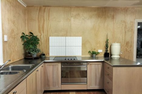 Photo of property in 1440 Martinborough Masterton Road, Gladstone, Masterton, 5884