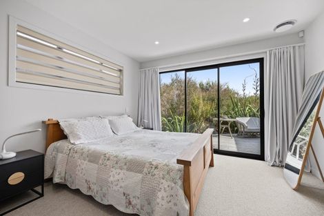 Photo of property in 2 Odlin Lane, Red Beach, 0932