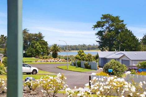 Photo of property in 6 Vela Place, Clarks Beach, 2122