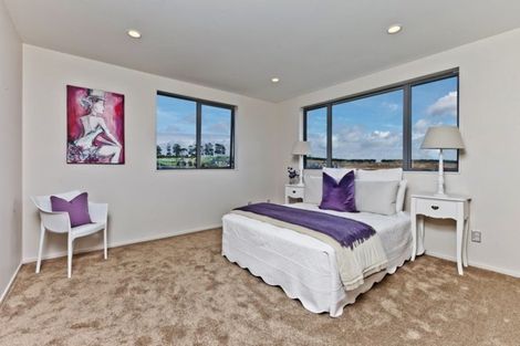 Photo of property in 14 Kaipuke Crescent, Gulf Harbour, Whangaparaoa, 0930