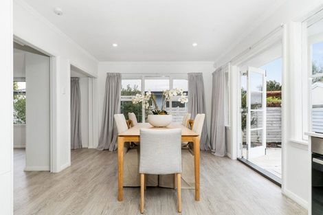 Photo of property in 144 Wairakei Road, Bryndwr, Christchurch, 8053