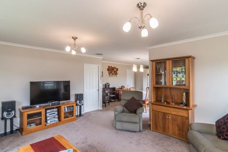 Photo of property in 6 Matuhi Street, Waikanae, 5036