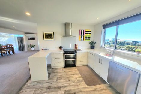 Photo of property in 8 Oakleigh Crescent, Oamaru North, Oamaru, 9400