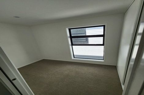 Photo of property in 24 Rauemi Way, Te Atatu South, Auckland, 0610