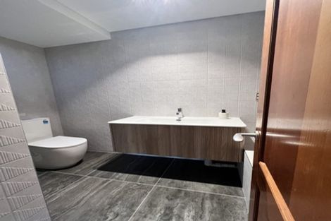 Photo of property in 27 Maritime Terrace, Birkenhead, Auckland, 0626
