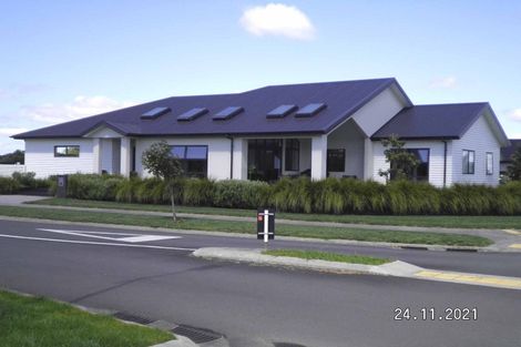 Photo of property in 2 Harrison Close, Cambridge, 3434