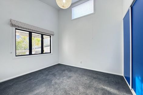 Photo of property in 15 Cavalry Close, Crofton Downs, Wellington, 6035