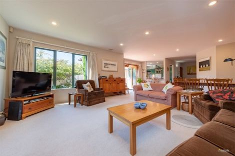 Photo of property in 3f5- Gard Street, Silverstream, Upper Hutt, 5019