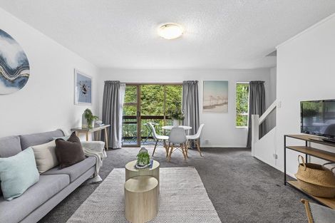 Photo of property in 1 Southern Cross Crescent, Island Bay, Wellington, 6023