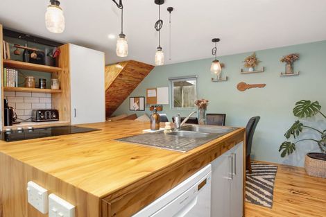 Photo of property in 25a Bell Street, Tawa, Wellington, 5028