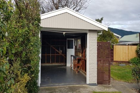 Photo of property in 2/11 Leicester Street, Stoke, Nelson, 7011