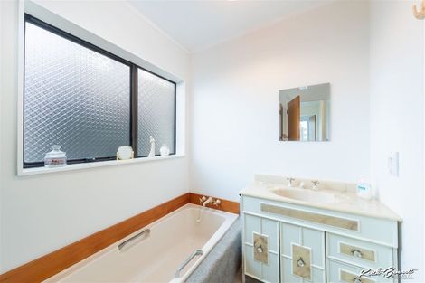 Photo of property in 1 Stellin Street, Boulcott, Lower Hutt, 5011