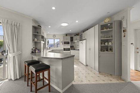 Photo of property in 7 Lancewood Lane, Roslyn, Palmerston North, 4414